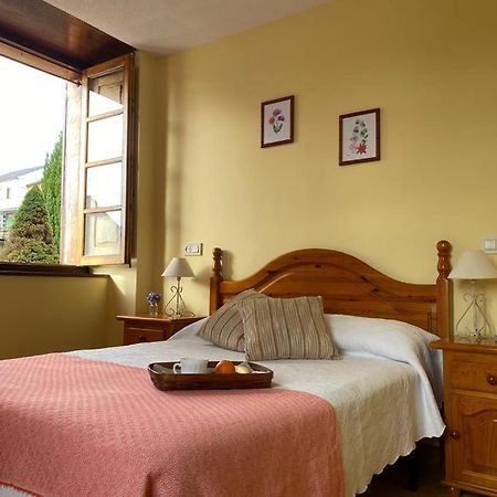 Ahio San Martin, Apartamentos Rurales Casa De La Villa San Martin de Oscos Buitenkant foto