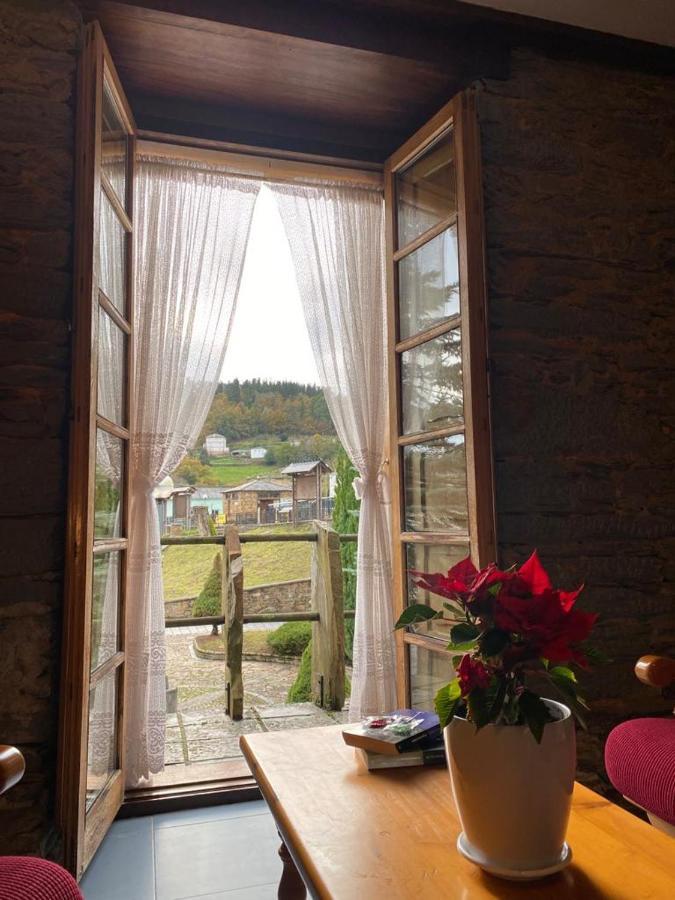 Ahio San Martin, Apartamentos Rurales Casa De La Villa San Martin de Oscos Buitenkant foto