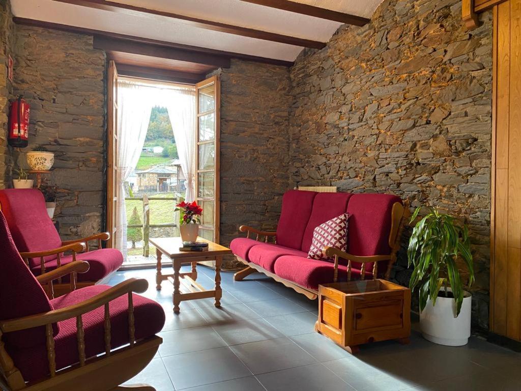 Ahio San Martin, Apartamentos Rurales Casa De La Villa San Martin de Oscos Buitenkant foto