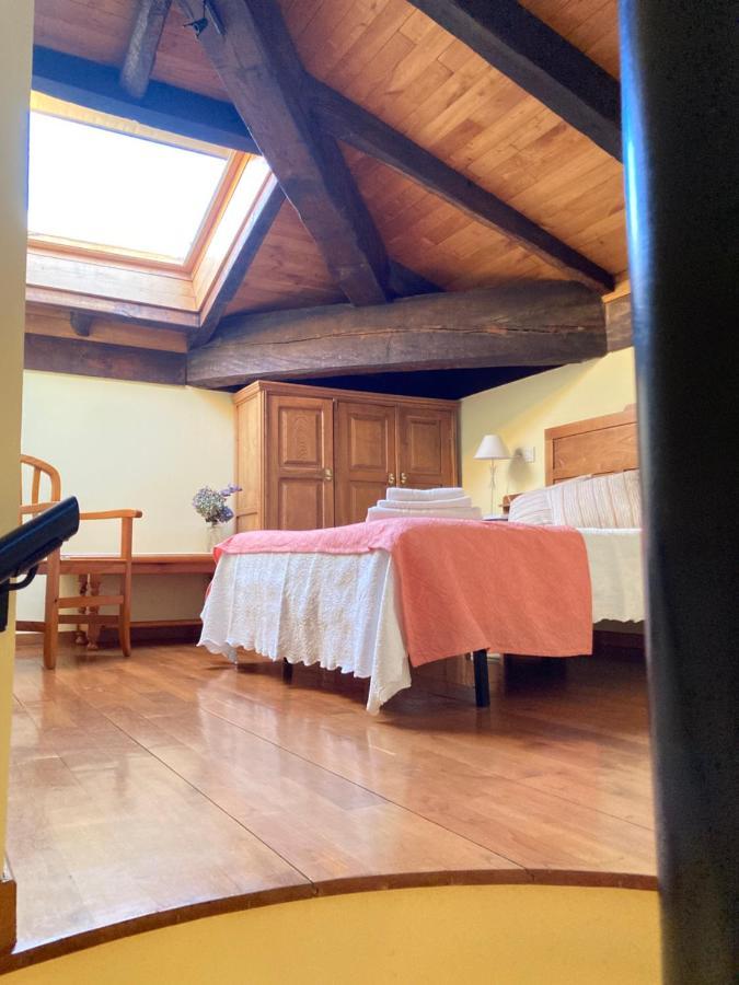 Ahio San Martin, Apartamentos Rurales Casa De La Villa San Martin de Oscos Buitenkant foto
